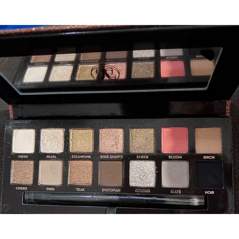 Anastasia Beverly Hills Soft Glam Eyeshadow Palette 14 Shades w/ brush New